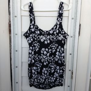 Black and white Santiki top